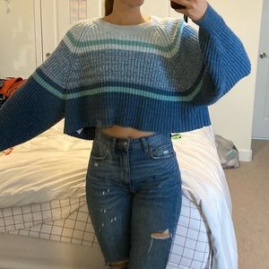 Cute cropped crew neck sweater